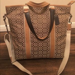 Authentic Coach Shoulder/Crossbody Bag